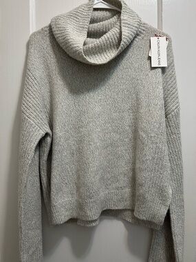 Calvin Klein Jeans: Turtleneck Sweater